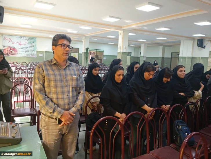 جلسه توجیهی دانشجویان جدید الورود