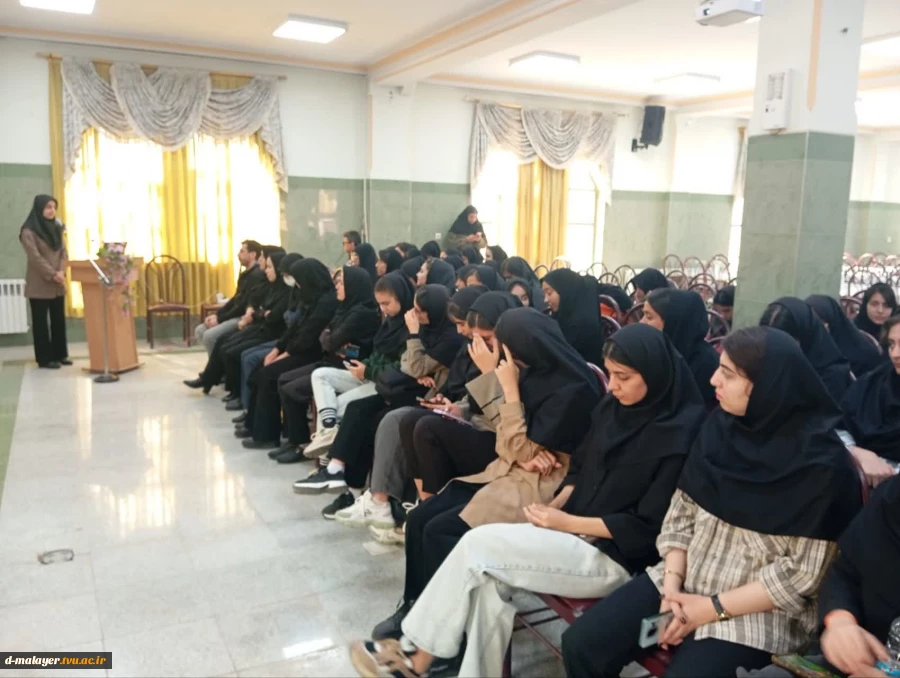 جلسه توجیهی دانشجویان جدید الورود 6