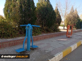 نصب وسایل ورزشی در محوطه آموزشکده دختران ملایر 6